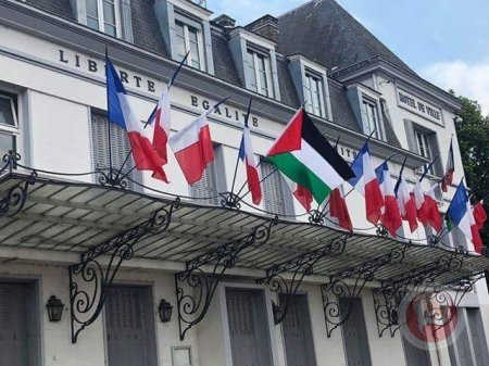 الداخلية الفرنسية تطلب من البلديات عدم رفع علم فلسطين يوم الاعتراف بالدولة