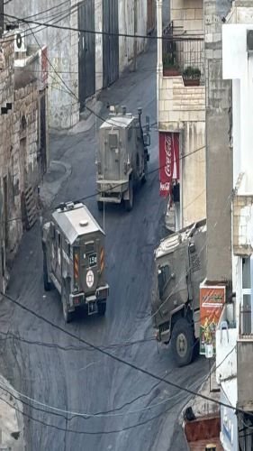 الاحتلال يحاصر منزلا في مدينة جنين