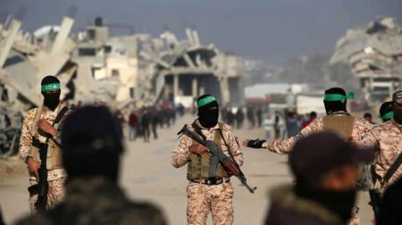 "يديعوت": حماس تضع شروطا للرحيل من غزة وتسليم السلاح فورا