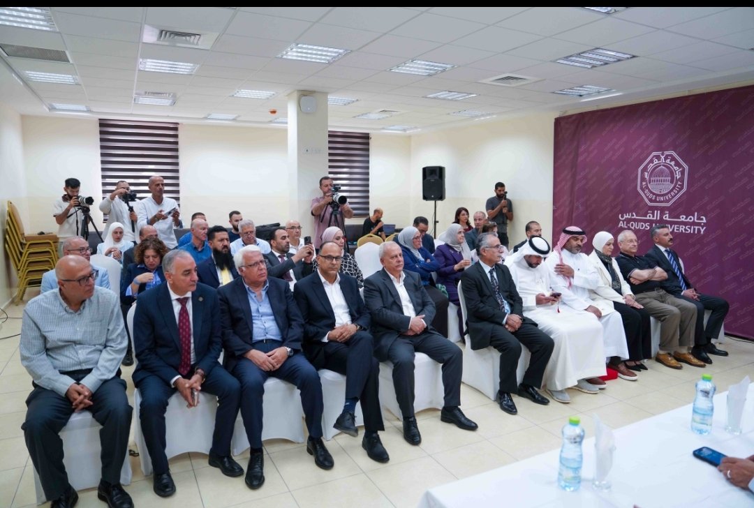 جامعة القدس تستقبل وفد المؤسسة الملكية للأعمال الإنسانية البحرينية وتبحث تعزيز التعاون لدعم القدس