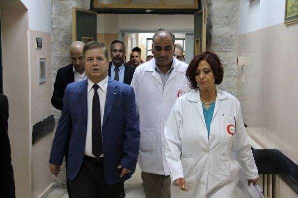 وزير الصحة يقرر زيادة كوادر الطوارئ في المستشفيات الحكومية