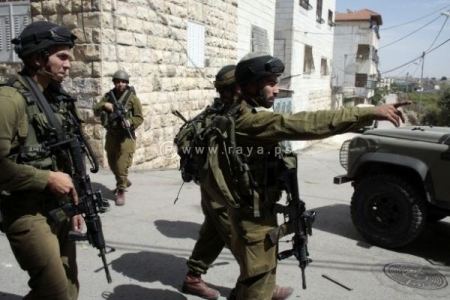 حملة اعتقالات في منطقتي رام الله والقدس 