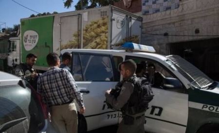 الاحتلال يستدعي عشرة مواطنين من الخليل لمراجعة مخابراته