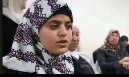 الاحتلال يمنع فلسطينية من استخدام الانترنت