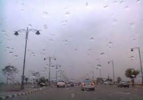 اخر ماورد من الراصد الجوي حول المنخفض الجوي الذي بدا تاثيره على البلاد