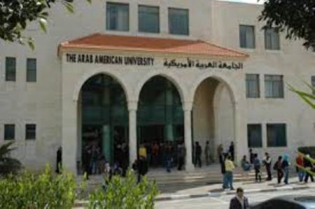 فصل محاضر جامعي يخلق غضب لدى طلبة من الجامعة العربية الامريكية.