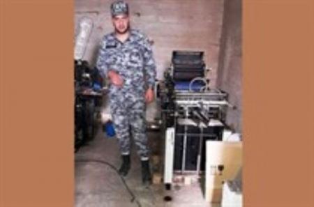 ضبط مصنع لطباعة علب السجائر المزورة في نابلس