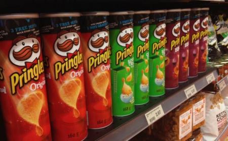 مفاجأة.. Pringles ليست رقائق بطاطس وهكذا تُصنع