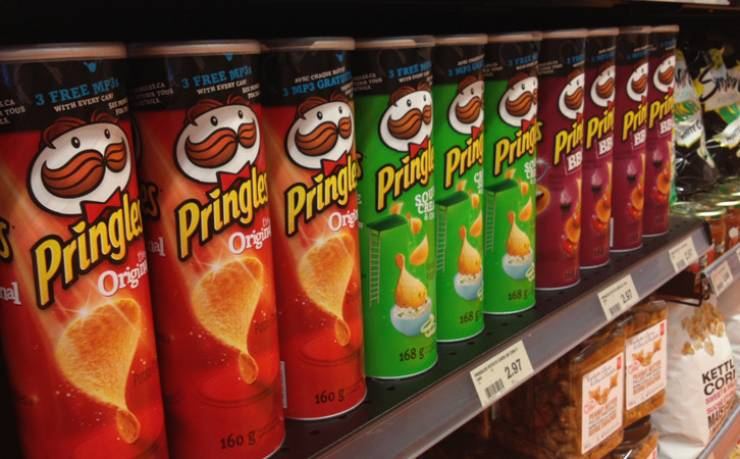 مفاجأة.. Pringles ليست رقائق بطاطس وهكذا تُصنع