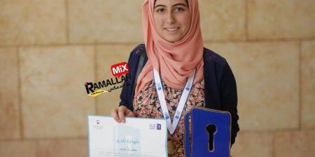  الطالبة “عفاف الشريف” الأولى من بين سبعة ملايين طالب تنافسوا في مسابقة تحدي القراءة العربي