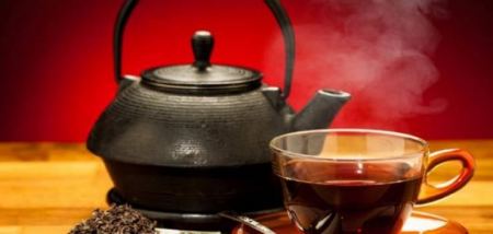 دراسة: الشاي الأسود يخلصك من الوزن الزائد