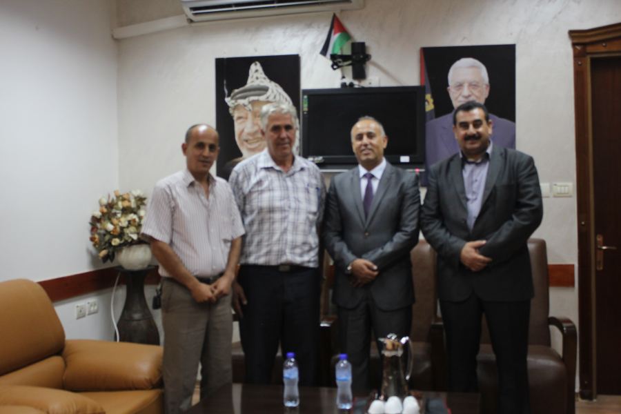  التوجيه السياسي والمعنوي يضع المحافظة في صورة نشاطاته المتعلقة بالابتزاز الالكتروني في مدارس المحافظة