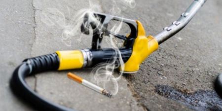  هل السيجارة المشتعلة تُضرم النار في البنزين ؟