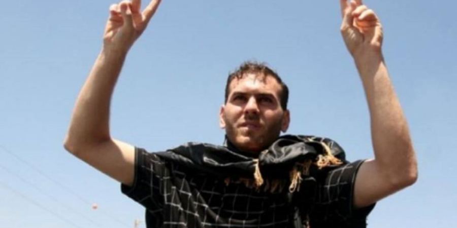 الأسير المضرب ‘ذياب’ يمتنع عن الماء والخطر يهدد حياته