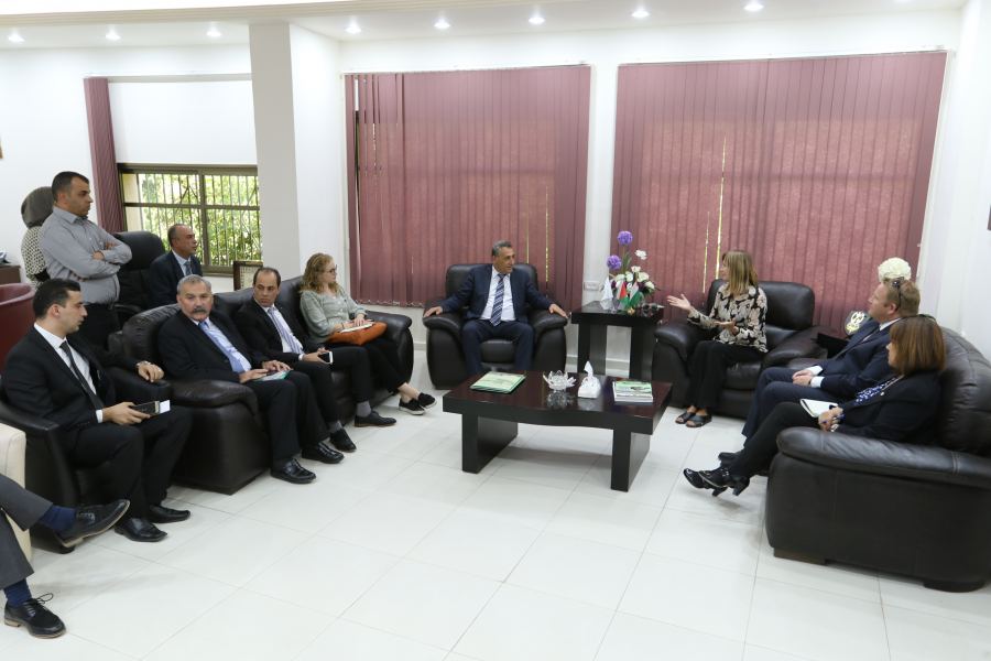  خضوري تستقبل ممثلة النرويج لدى فلسطين لبحث سبل التعاون