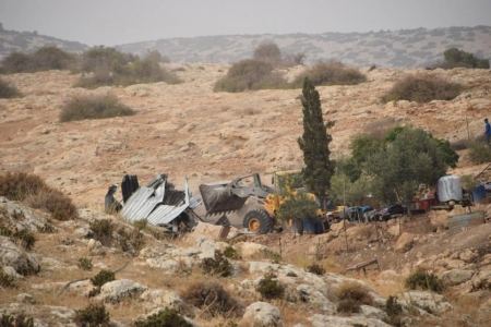 الاحتلال يدمر مساكن ومنشآت في بردلة بالأغوار