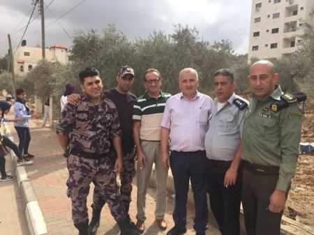 يوم تطوعي لقطف الزيتون في الزبابدة جنوب جنين