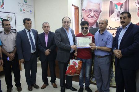  الاحتفال بتخريج دورة إعداد كادر شبابي