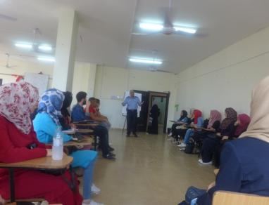 الشرطة تنظم محاضرة بعنوان ( اعداد كادر شبابي ) لطلبة جامعة القدس المفتوحة في جنين