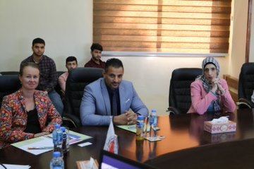  "خضوري" تستضيف وفداً من جامعة بودابست للتكنولوجيا والاقتصاد في هنغاريا