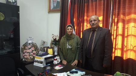 هيئة مقاومة الجدار والاستيطان ووحدة البلدة القديمة بمحافظة الخليل يبحثان برنامج مساعدة المزارعين في موسم قطف الزيتون