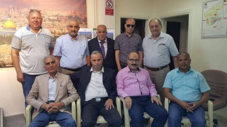 بدعوة من منتدى بيت المقدس في عمان الصفدي وعبيدات يقدمان ندوة بعنوان " سياسة هدم المنازل وتأثيراتها الإجتماعية والإقتصادية والسياسية