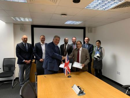 جامعة القدس وكلية لندن للتجارة تبرمان شراكة لتأسيس ماجستير ادارة اعمال مشترك