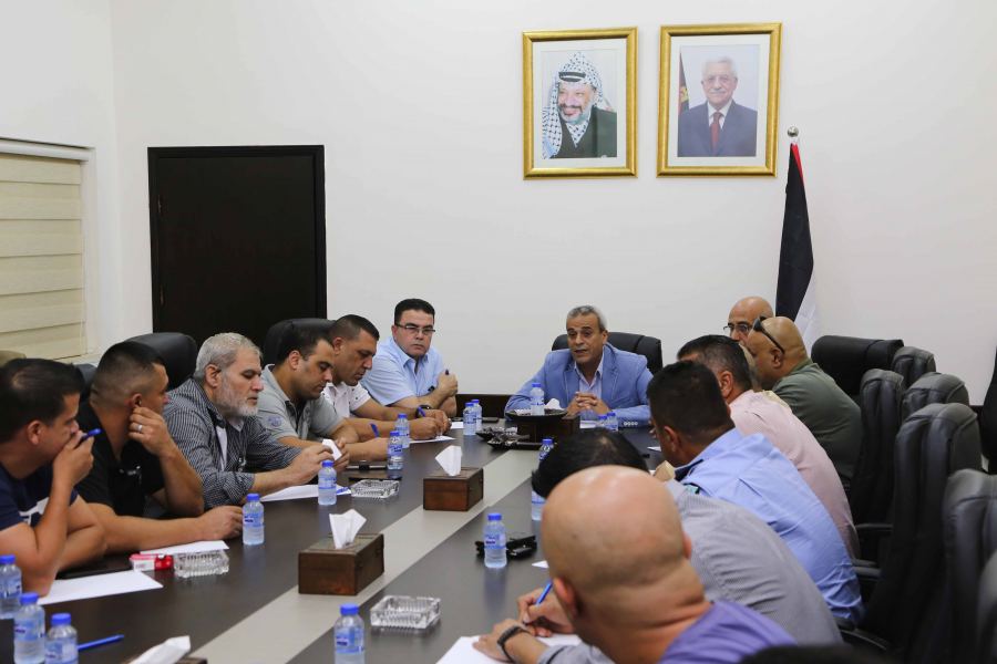  قلقيلية: اجتماع يناقش اليات التعامل مع وسائل التواصل الاجتماعي