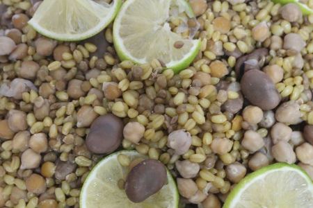 نساء طوباس يحلمن بمدينة صناعية