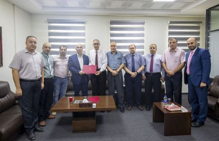 الكلية الجامعية للعلوم التطبيقية توقع بروتوكول تعاون مشترك مع جمعية الإغاثة الطبية الفلسطينية