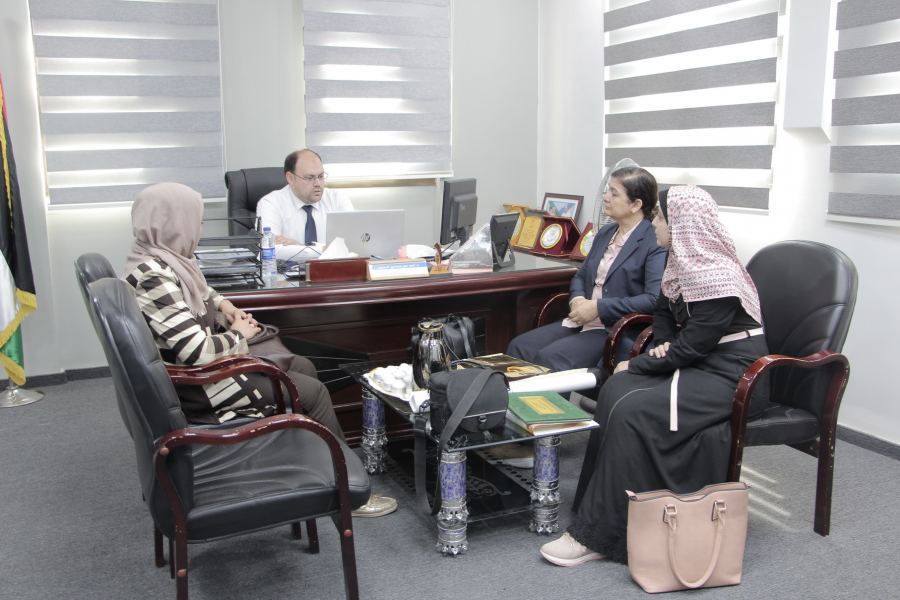 الكلية الجامعية للعلوم التطبيقية توقع ميثاق شرف مع مركز الإعلام المجتمعي