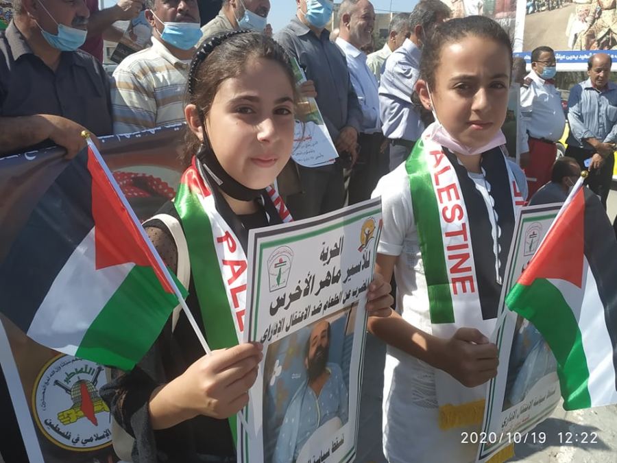  جنين: ماهر الأخرس يستنطق الحرية