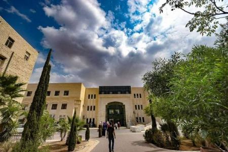 جامعة القدس تحقق أفضل أطروحة دكتوراه على مستوى الوطن العربي