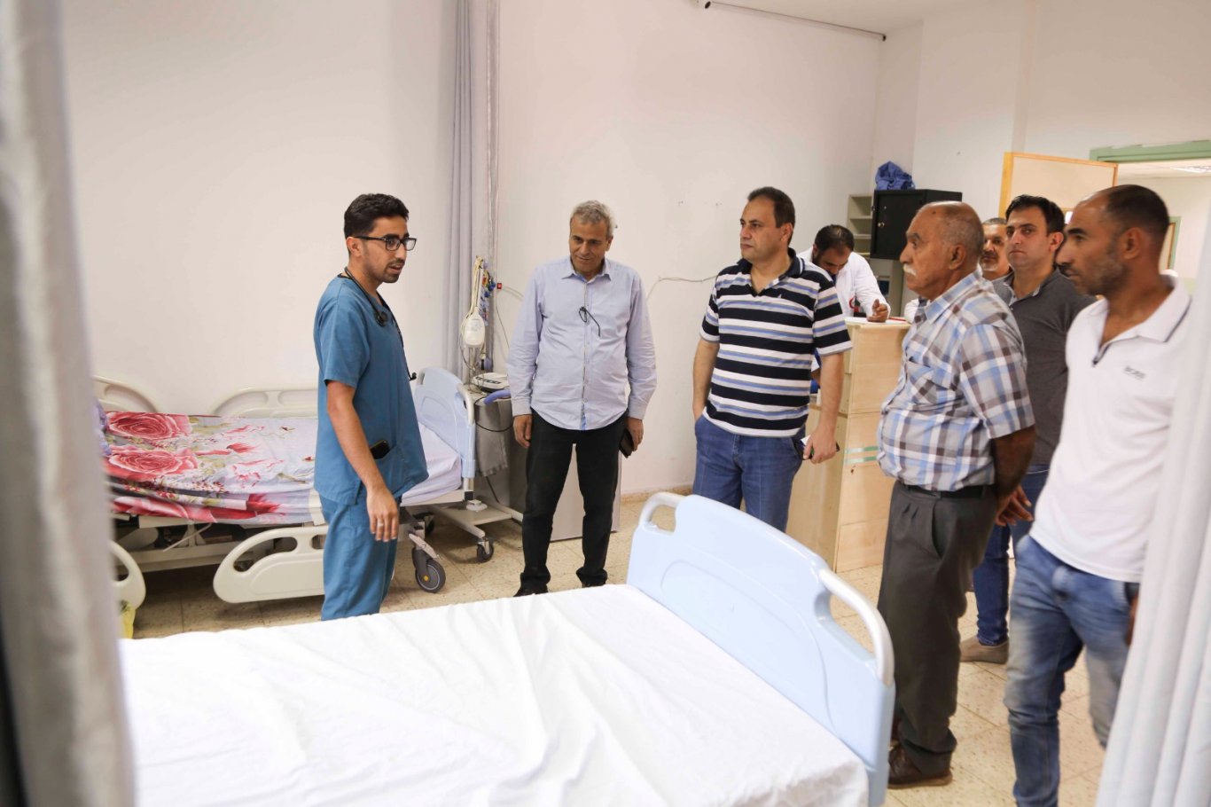 قلقيلية: المحافظ يتفقد بلدة عزون شرق المحافظة