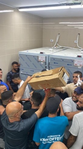 محدث ثان" 18 شهيدا و20 اصابة في غارة إسرائيلية على مقهى بمخيم طولكرم 