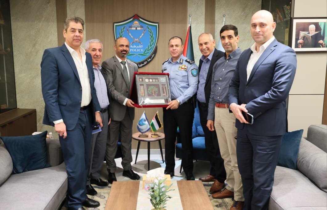 اللواء علام السقا يستقبل وفداً من اتحاد المقاولين الفلسطينيين برئاسة أحمد القاضي