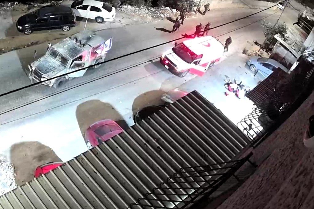 إصابة خطيرة لشاب بالرصاص الحي في الرقبة إثر اقتحام الاحتلال نابلس