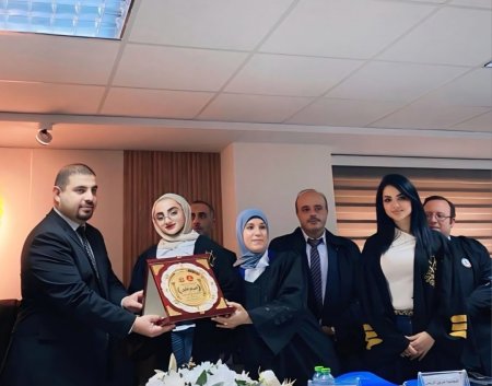 خريجة جامعة القدس إسلام التلاحمة تحصد المركز الأول فلسطينيًا في مسابقة المرافعات الصورية لنقابة المحامين