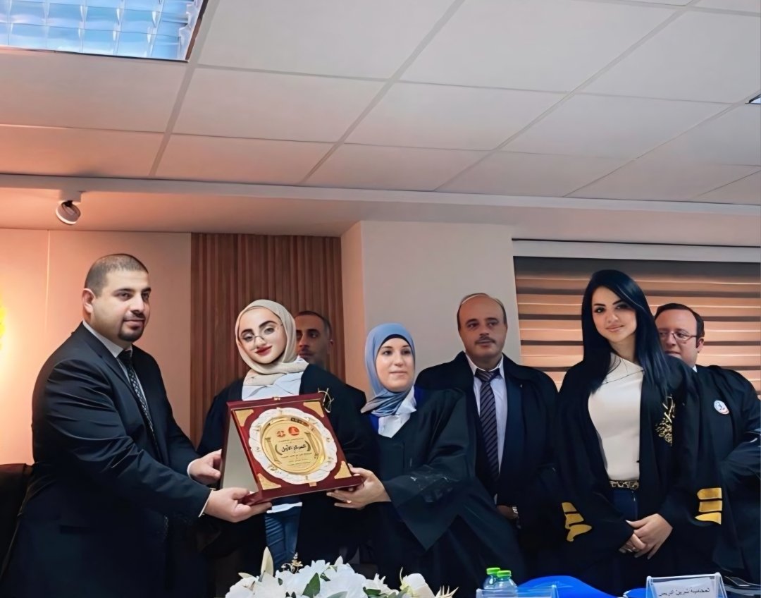 خريجة جامعة القدس إسلام التلاحمة تحصد المركز الأول فلسطينيًا في مسابقة المرافعات الصورية لنقابة المحامين