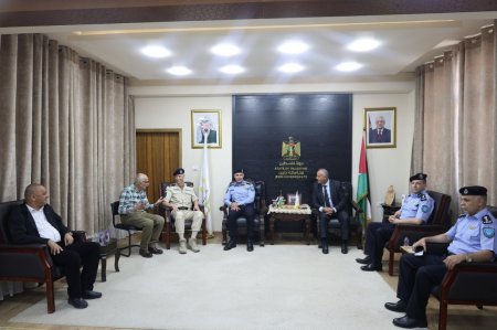 اللواء علام السقا ورئيس الوفد الألماني يبحثان سبل تعزيز دعم الشرطة الفلسطينية خلال زيارة إلى جنين