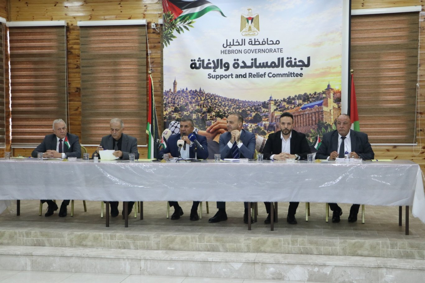 الخليل تحت الحصار.. 537 أسرة مهجّرة تضم 3361 فردًا وخسائر اقتصادية تصل إلى 12 مليون شيكل يوميًا وتحركات قانونية ودولية لمواجهة العدوان