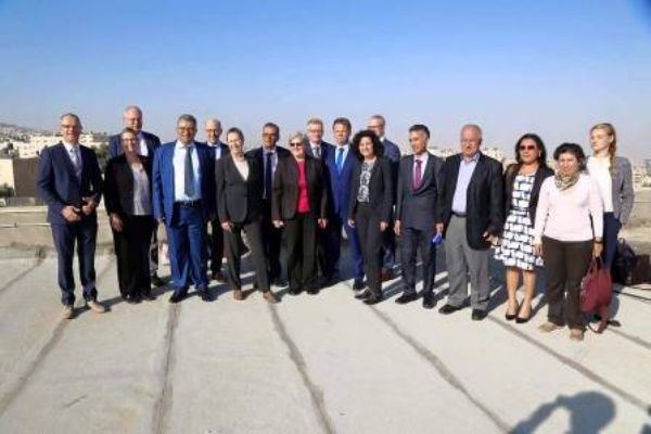 وزيرة الثقافة ورؤساء جامعات ألمانية يزورون جامعة القدس