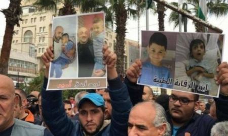 وقفة في رام الله تطالب بالمحاسبة على الأخطاء الطبية