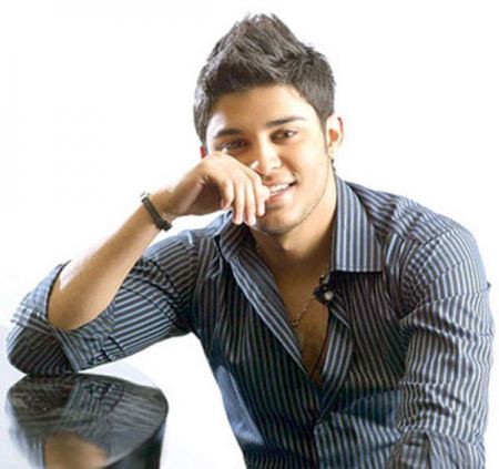 "سأموت بعد قليل.. ادفنوني غداً".. هكذا تنبأ فنانون عرب بوفاتهم فتحققت