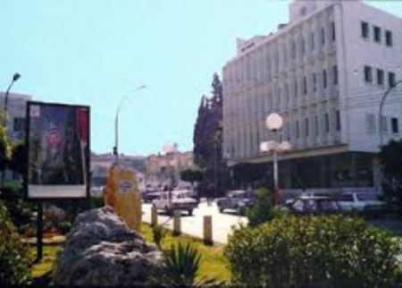 بلدية نابلس تحرر مخالفات وغرامات بحق ملقي النفايات في الأماكن العامة