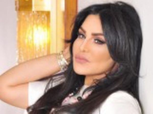 فنانة تهدد أحلام بسرقة مجوهراتها واختطاف احدى بناتها