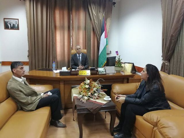 بحث الاستعدادات لحشد جماهيري في مباراة المنتخب الوطني مع نظيره المالديفي على ملعب الجامعة العربية الأمريكية