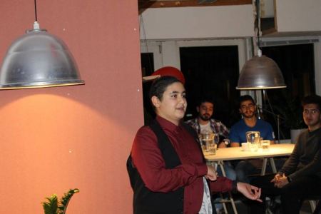  ندوة للشاب الفلسطيني رئيس بلدية أورهوس للناشئة والشباب