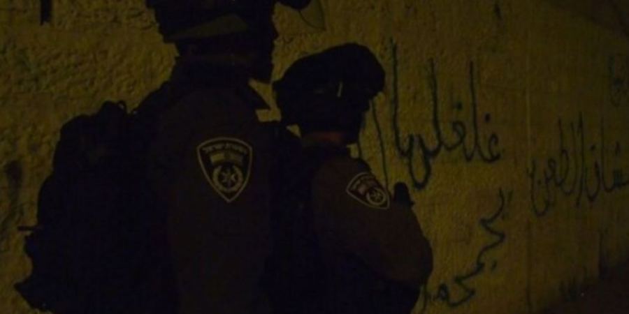 اعتقال 12 شابا في القدس