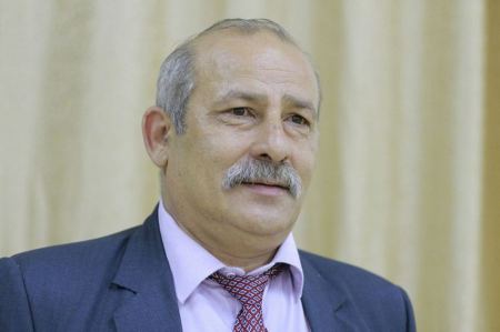 الشيوخي يدعو شركات الاتصالات الفلسطينية لتحسين خدماتها وتخفيض اسعارها